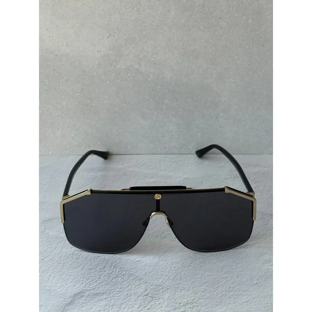 NEW Gucci GG0291S Black Mask Shield Unisex Sunglasses $625